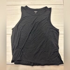 Old navy black cropped tank